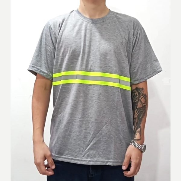 CAMISETA COM REFLETIVO MANGA CURTA CINZA