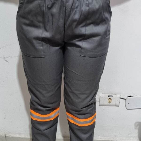 CALÇA BRIM COM ELÁSTICO E REFLETIVO LARANJA